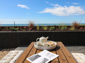 Cottage | Interior - Sandpiper Chalet (Bridport)