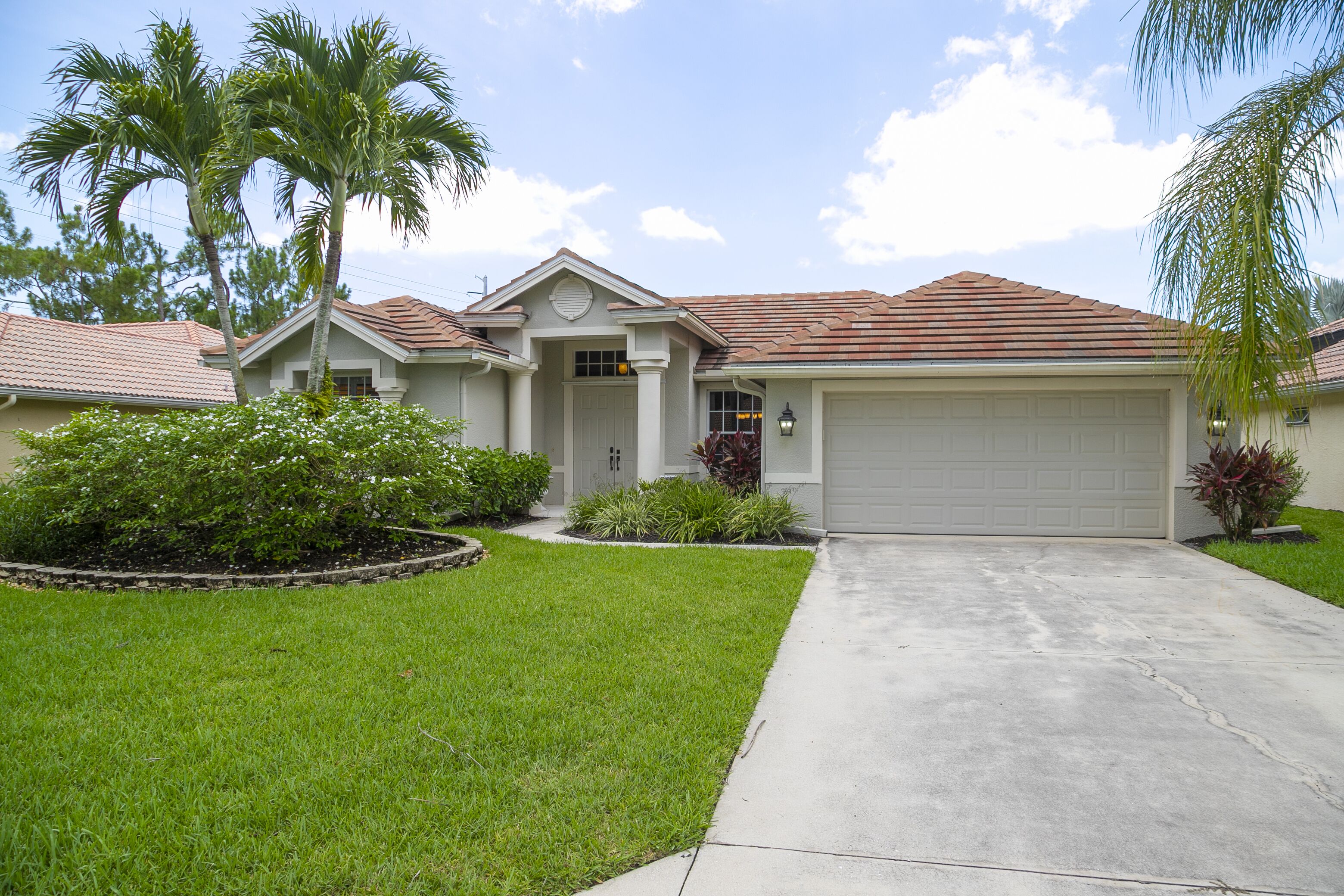 Naples newly furnished pool home with lake view