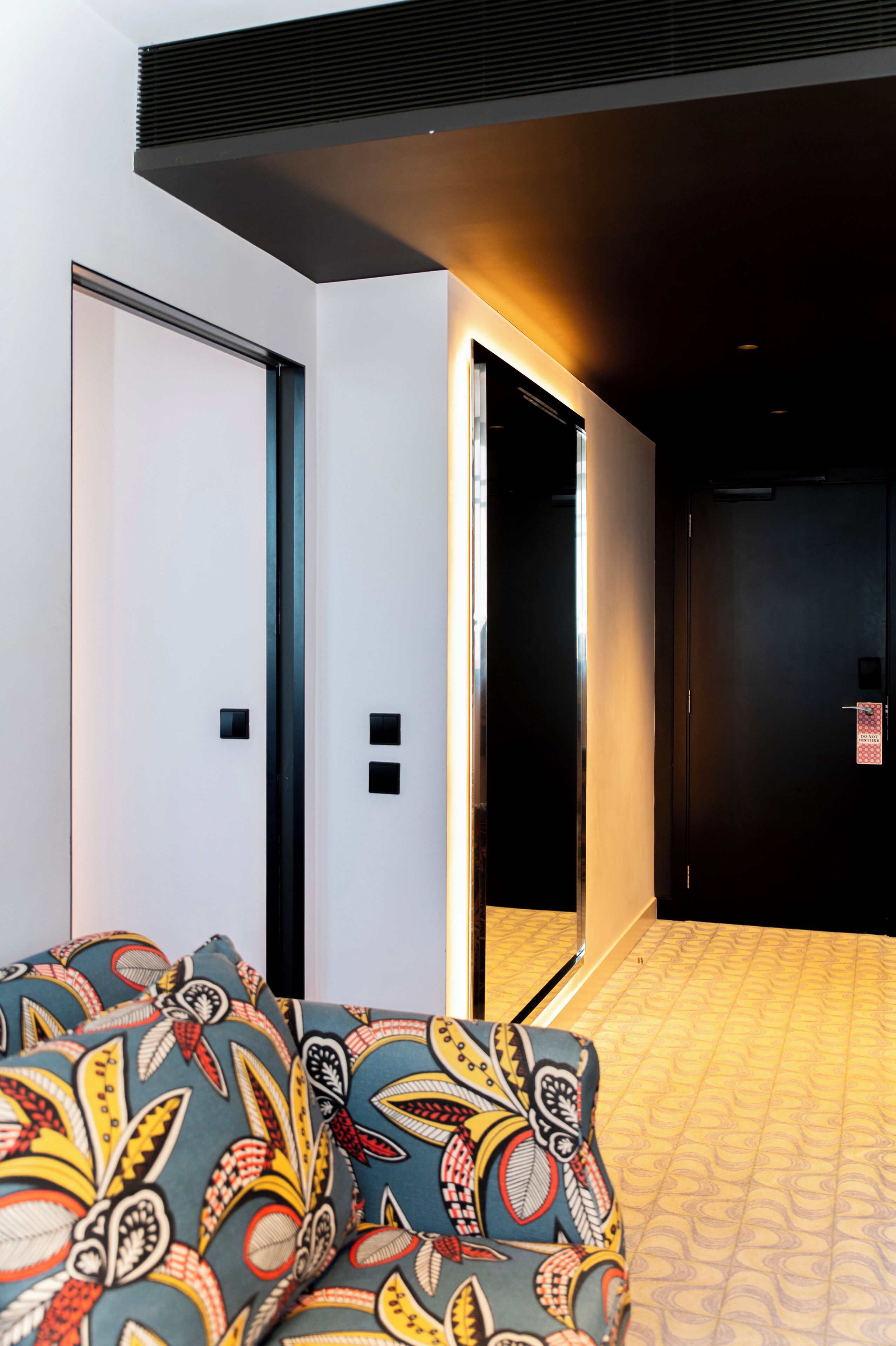 large mama double | 1 bedroom, soundproofing, free wifi, bed sheets