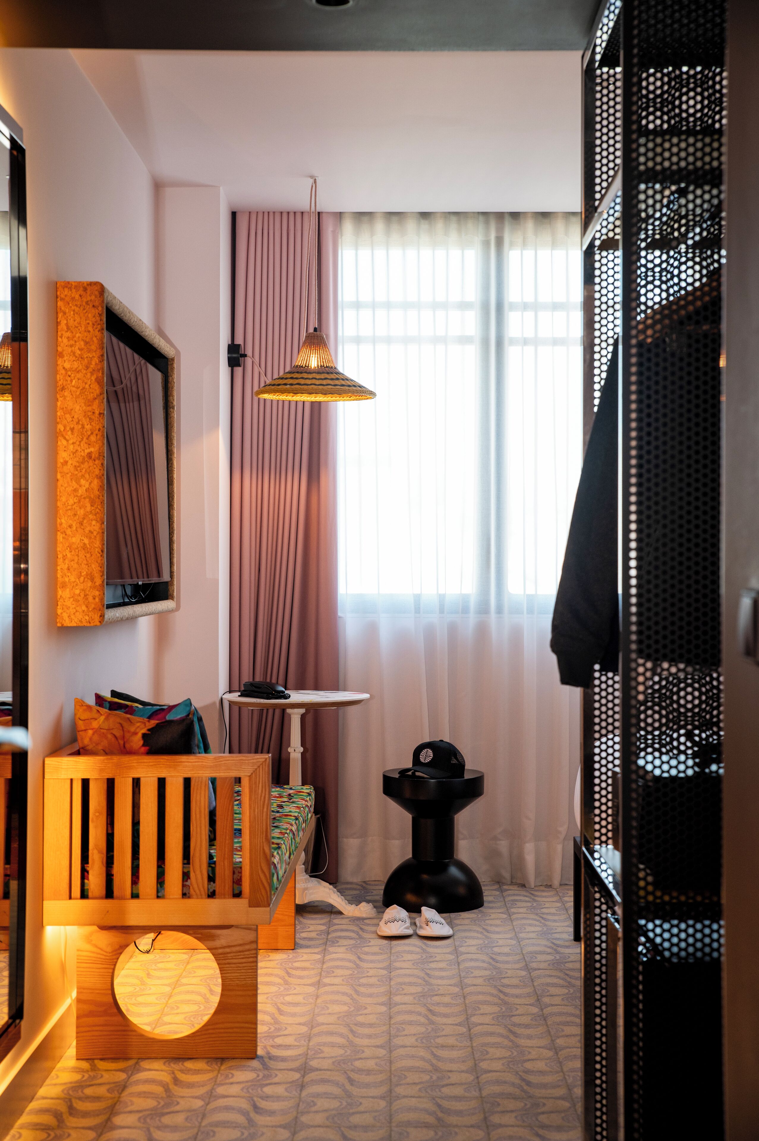 medium mama double queen | 1 bedroom, soundproofing, free wifi, bed sheets