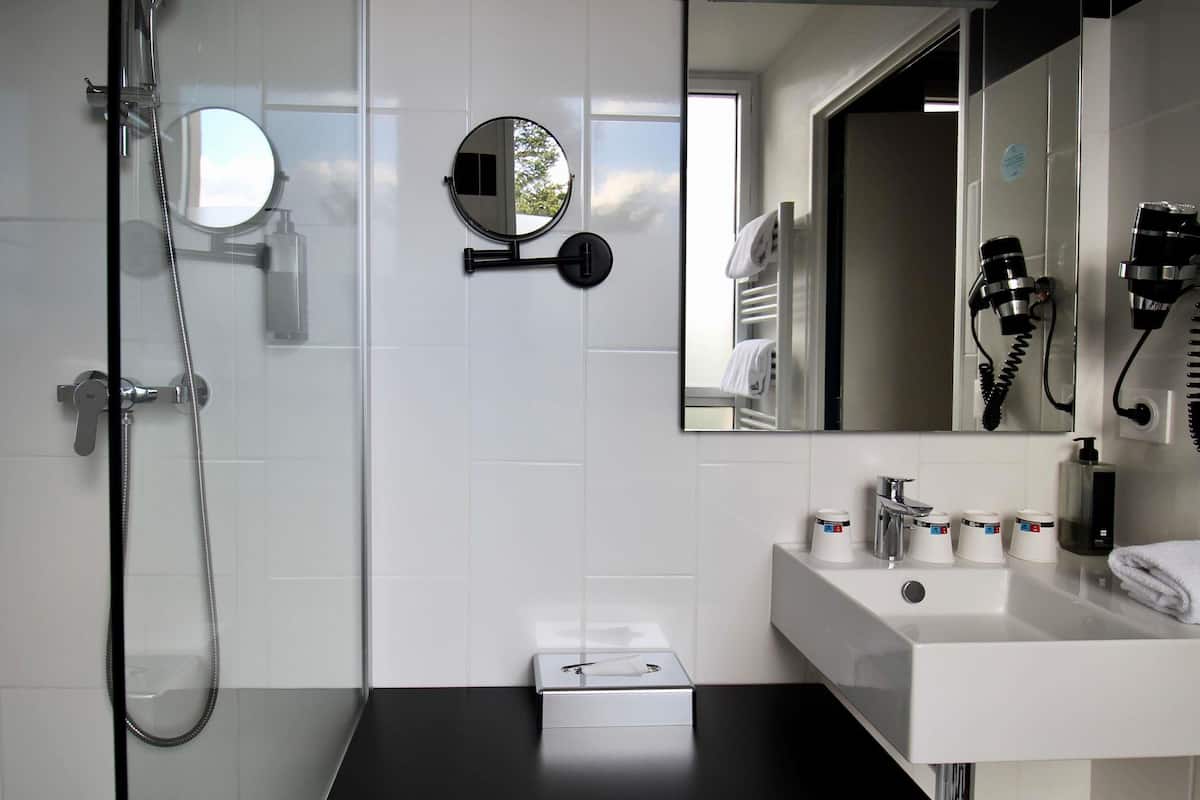 Habitación familiar (4 people) | Ropa de cama de alta calidad y camas con pillow-top