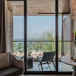 Habitació superior, 1 llit de matrimoni gran, primera línia de mar | 1 dormitori, llençols de cotó egipci i roba de llit d'alta qualitat