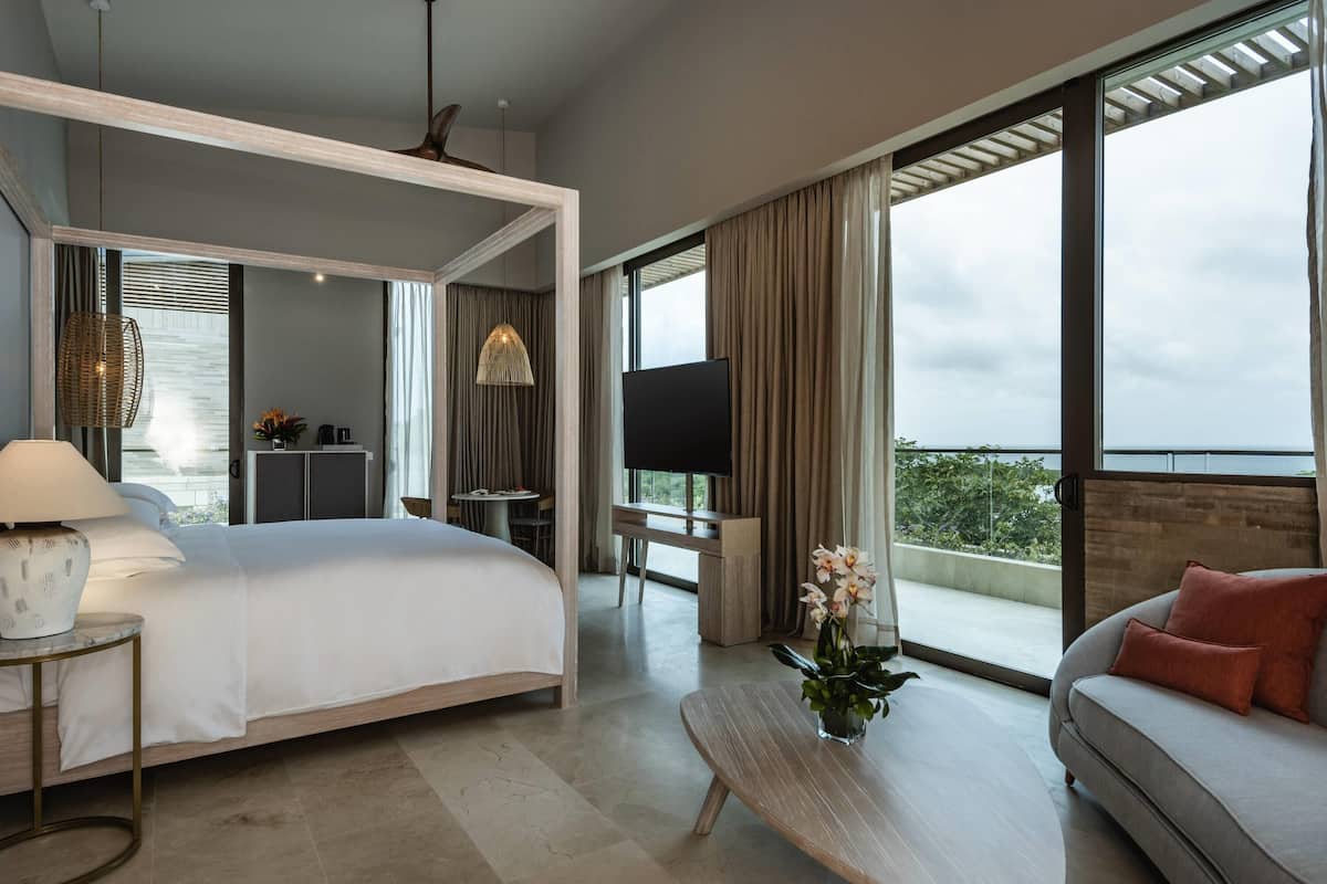 Emerald Ocean Suite, 1 King Bed | Egyptian cotton sheets, premium bedding, down comforters