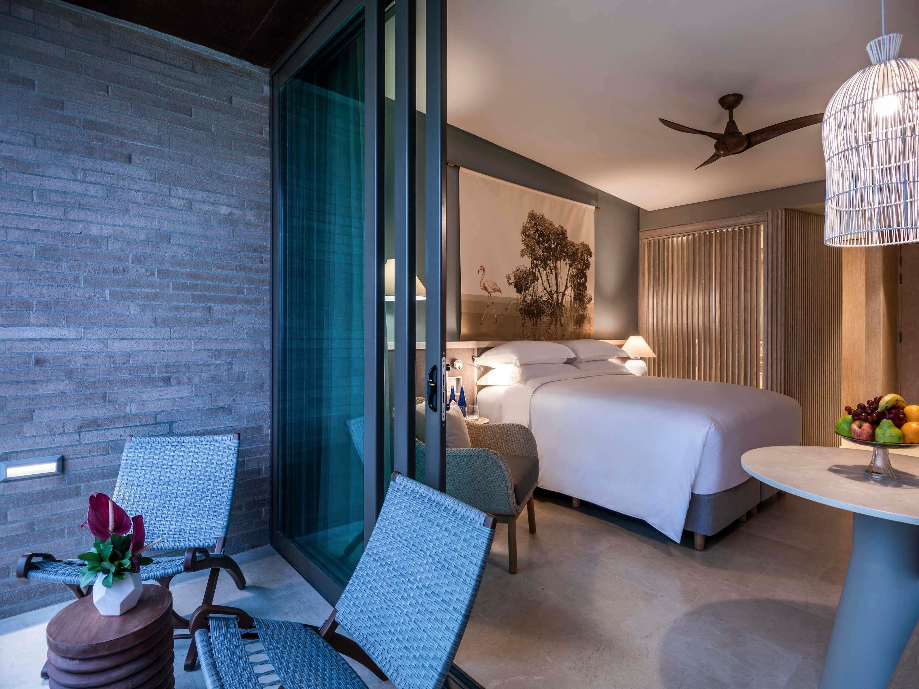 Egyptian cotton sheets, premium bedding, down comforters