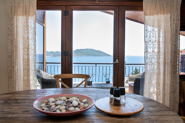 Télévision à écran plat