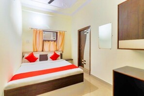 Economy Room - Hotel Station View Mughalsarai by ShriGo Hotels (Chandauli)