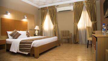 Phòng đơn Tiêu chuẩn | Bộ trải giường bằng vải Frette của Ý, bộ đồ giường cao cấp