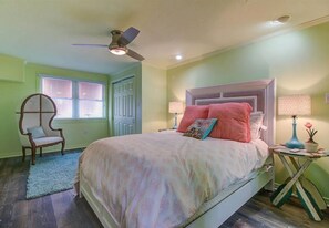 5 bedrooms, WiFi - Beach House in the Bay! (Bay St. Louis)