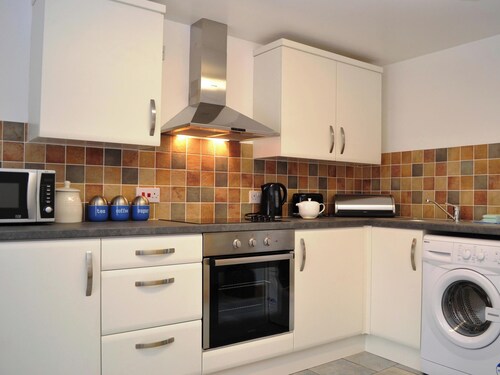 Character former shepherds cottage for couples or young families.