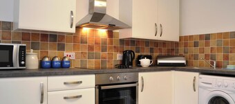 Character former shepherds cottage for couples or young families.