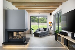 Smart TV, fireplace, video games, DVD player
