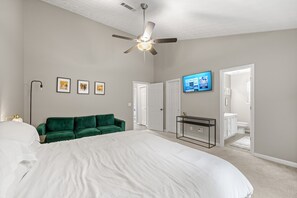 3 bedrooms, iron/ironing board, WiFi, bed sheets