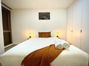 3 camere, una scrivania, ferro/asse da stiro, culla da viaggio