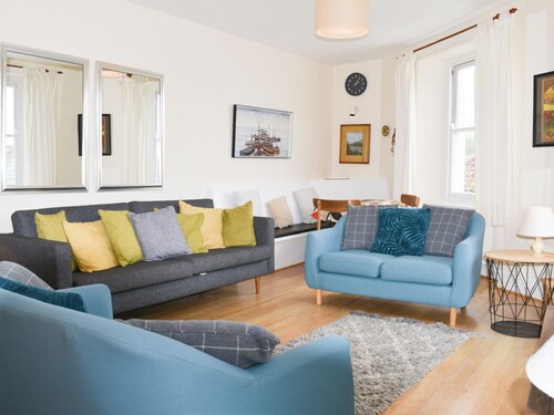 CHURCH ST 1 UPPER APARTMENT
