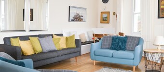 CHURCH ST 1 OBERE WOHNUNG