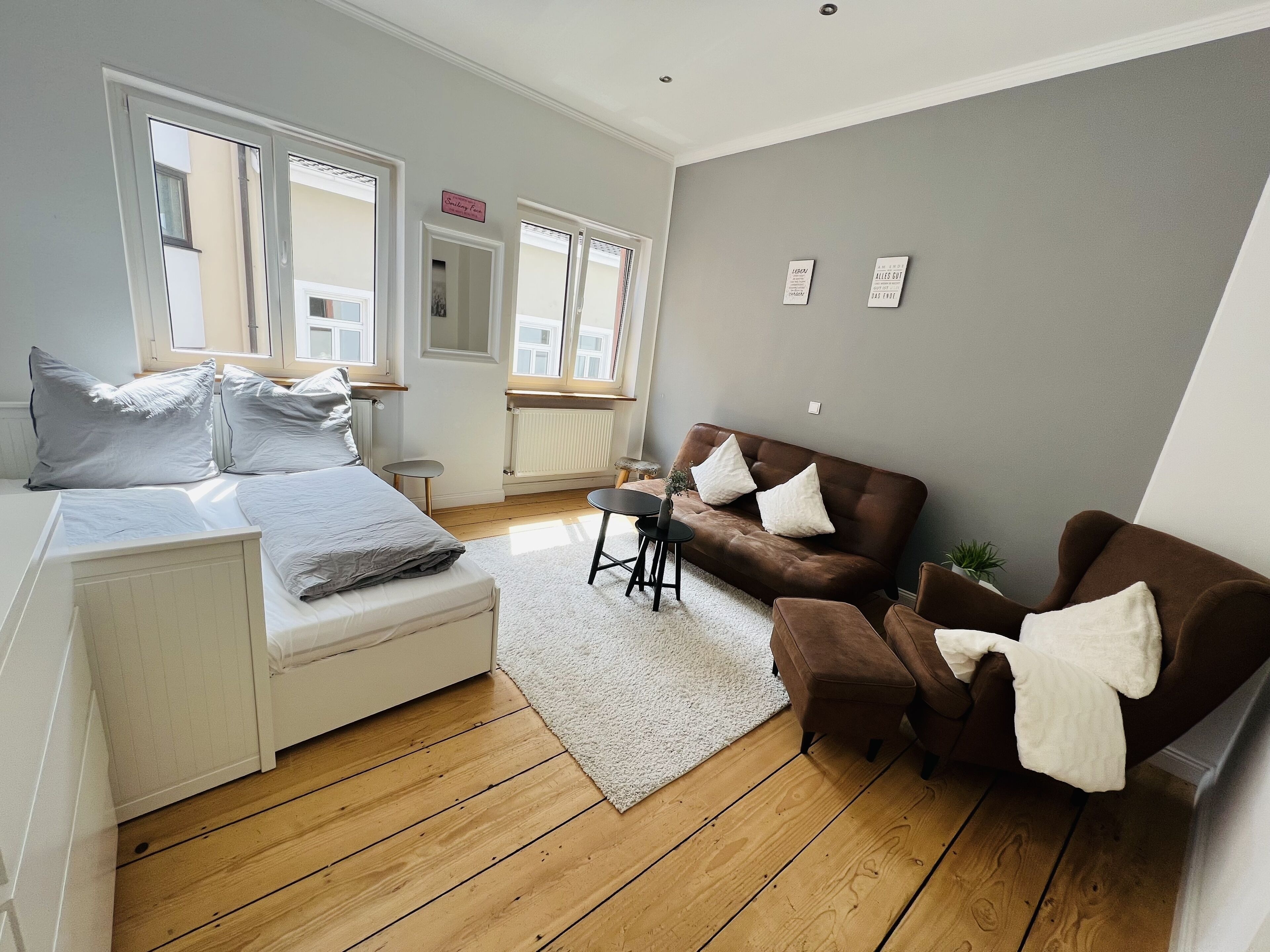 2 Schlafzimmer, Schreibtisch, Bügeleisen/Bügelbrett, kostenloses WLAN