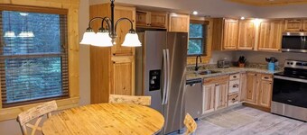 We're Open for Business! Mountain Views,Watch the Elk, Fire Pit,Close to Skiing