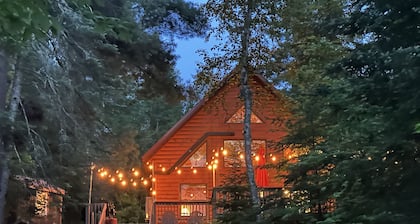 Newer Lake Vermilion - Pike Bay/Pike River Home. Includes Satellite TV and WiFi