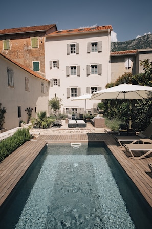 Piscina all'aperto