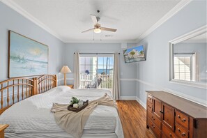 6 bedrooms, free WiFi, wheelchair access
