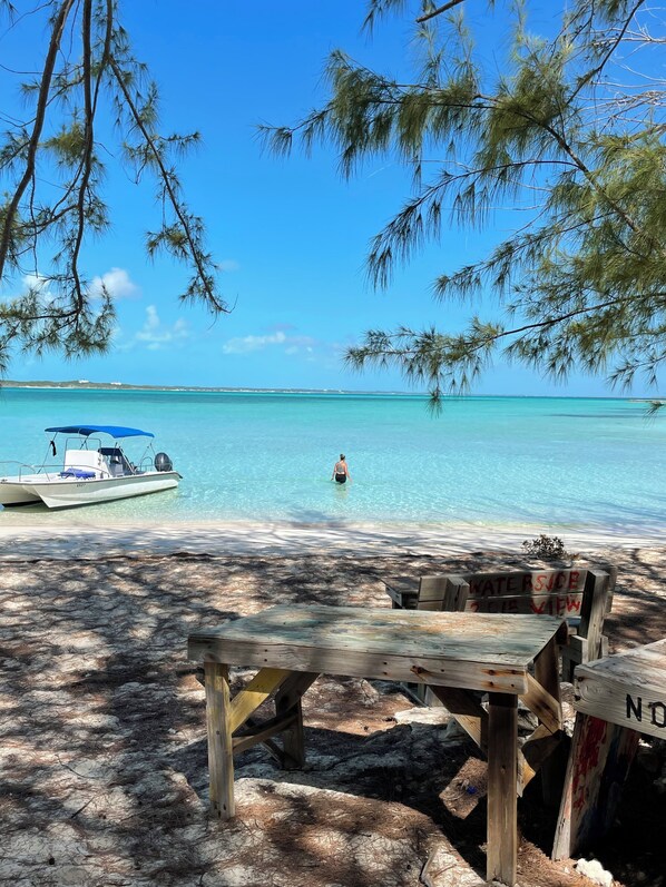 Beach nearby, sun-loungers, beach towels