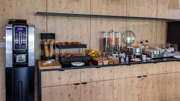 Daily buffet breakfast for a fee