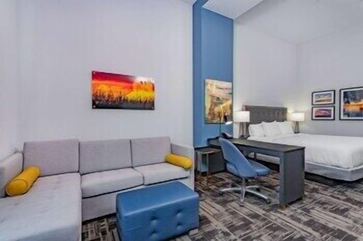 Pillow-top beds, desk, laptop workspace, blackout curtains