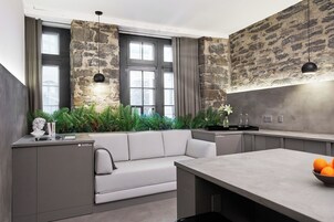 Smart TV, Netflix, Hulu, parlantes smart