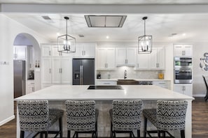 Fridge, microwave, oven, stovetop - Lakefront-Hot tub bath with serene views- fish off dock- 10 ppl max at all time (Montgomery)