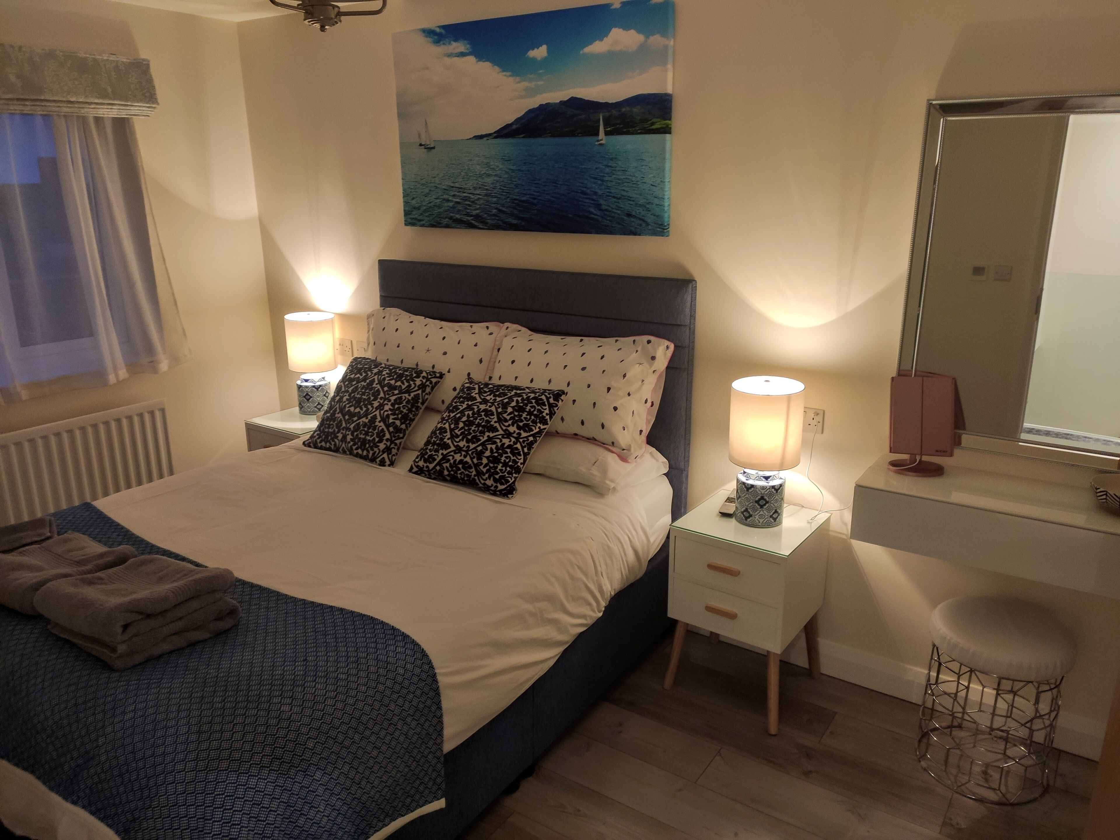 3 bedrooms, desk, iron/ironing board, travel crib
