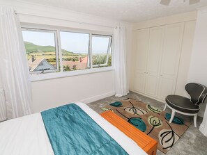 Småhus | 4 soverom, individuelt dekorert og individuelt innredet