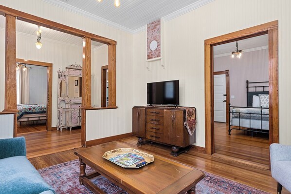 2 habitaciones, wifi gratis y ropa de cama 