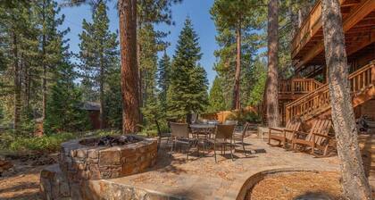 Big Buck Lodge in Tahoe City - large home with hot tub