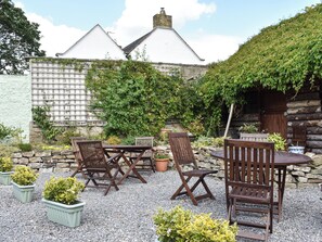 Outdoor dining - Foal Barn Cottages - Cobble Cottage-CC211117 (Spennithorne, near Leyburn)