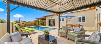 Beautiful Villa with New Private Pool