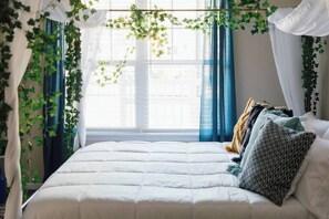 3 bedrooms, desk, iron/ironing board, WiFi