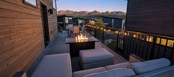 Bring Fido | Pool & Hot Tub | Amazing Location