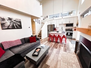 TV, fireplace, offices