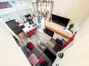 TV, fireplace, offices