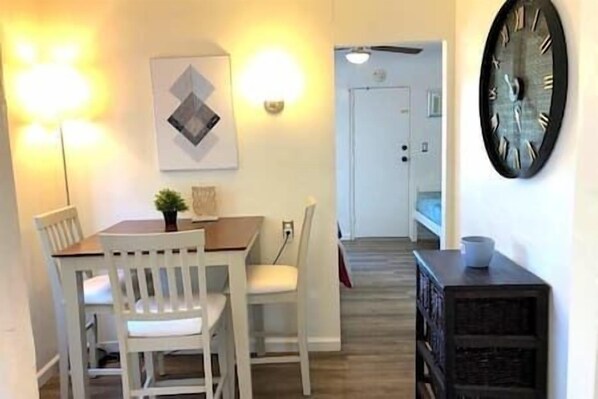 Dining - Cute Casita in North Park with backyard, firepit, playset, walk everywhere (San Diego)