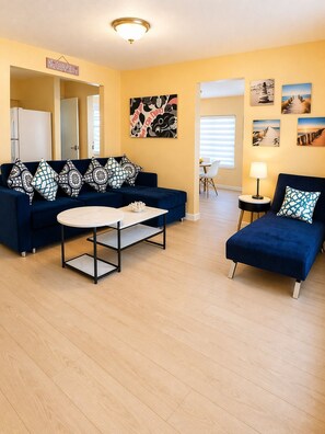 Smart-tv och eldstad