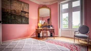 5 soverom, strykejern/-brett, wi-fi (inkludert) og sengetøy