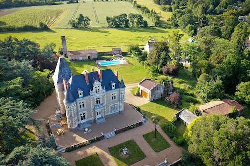 Château Beausoleil ~ 12 pers. ~ 20' Nantes Centre