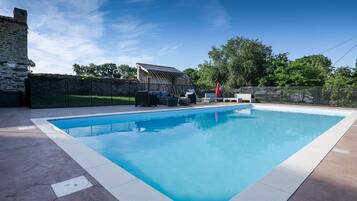Utomhuspool