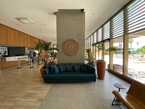 Reception - Hot Beach Suites (Olímpia)