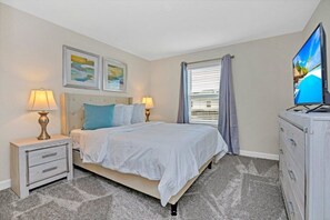 4 chambres, fer et planche à repasser, Wi-Fi, draps fournis