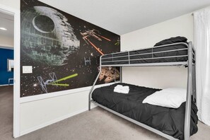 7 bedrooms, iron/ironing board, WiFi, bed sheets