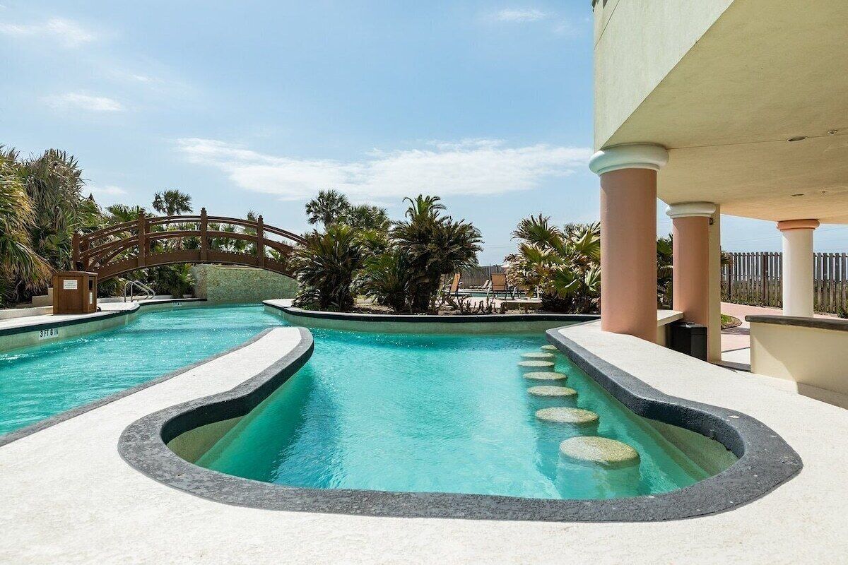 室内游泳池，恒温泳池