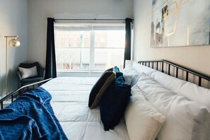 2 bedrooms, iron/ironing board, WiFi, bed sheets - Sanctuary Co Loft in Downtown Johnson City (Johnson City)