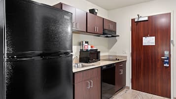 Suite, 1 King Bed with Sofa bed, Non Smoking (Extended Stay) | Private kitchenette | Coffee/tea maker